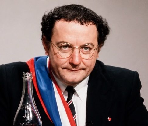 « Qui stat, recedit »